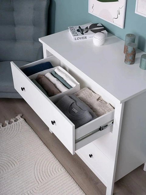 SAGA Chest of Drawers with 3 Drawers — White